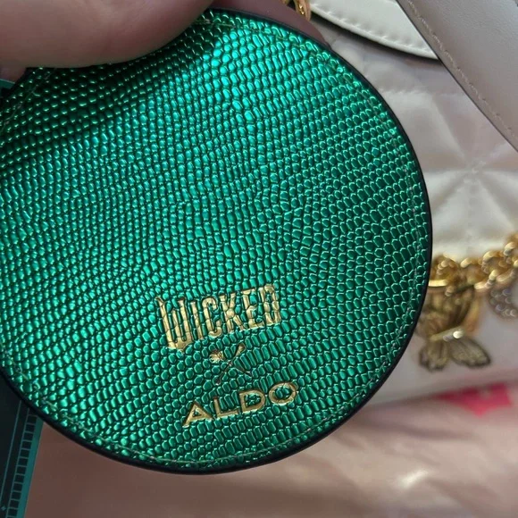 Aldo WICKED Stylish White with charms and Guitar Strap Women's Bag SOLD OUT! - Picture 14 of 15